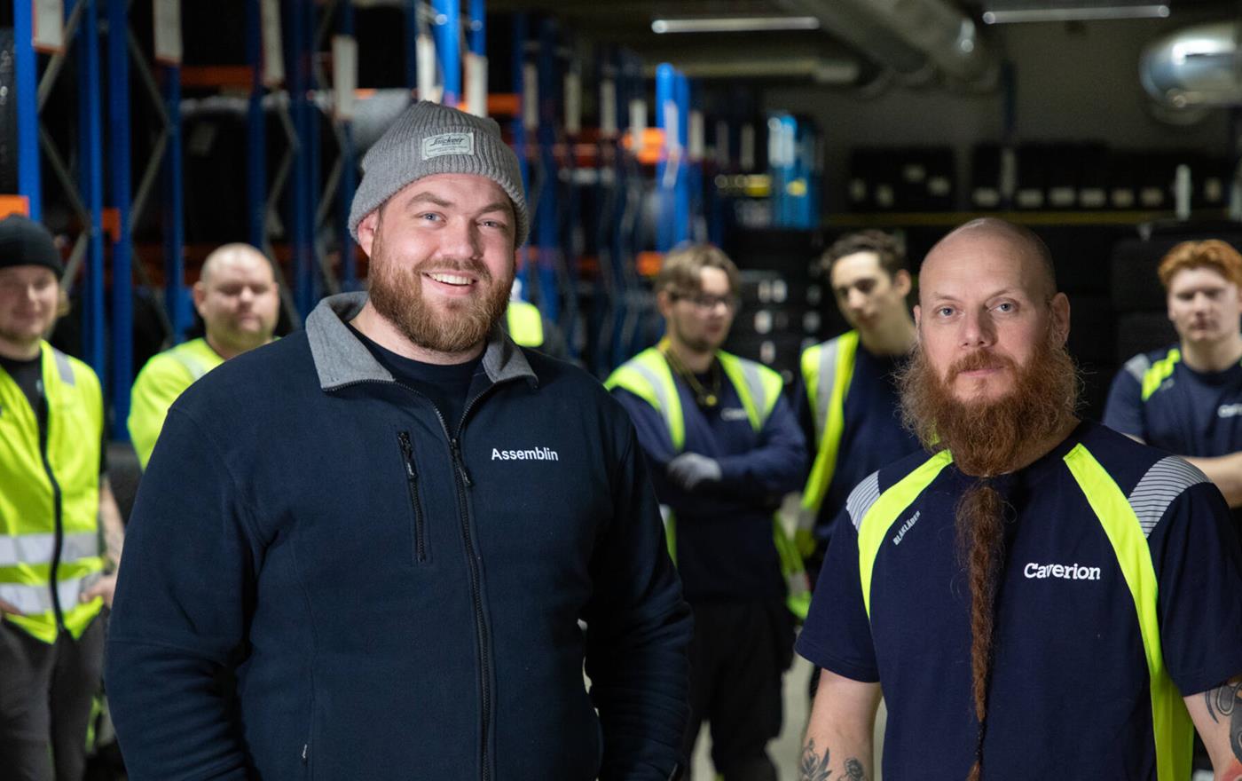 Blide fagfolk fra Assemblin og Caverion som jobber sammen