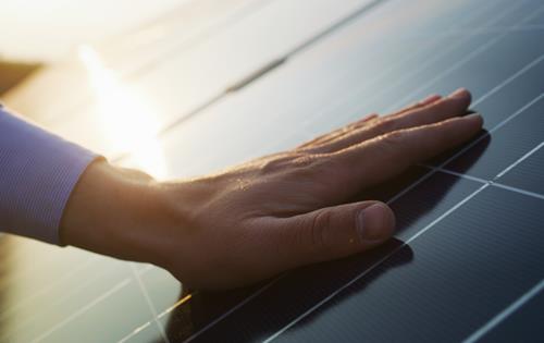 Assemblin Solar och Borås Elhandel i samarbete om solcellsinstallationer och energihandel för privatpersoner