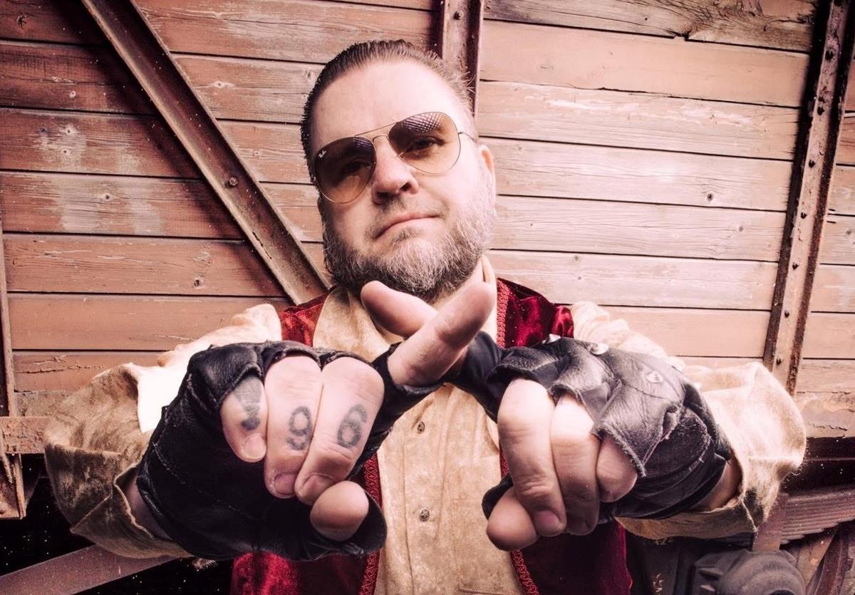 Stefan Sjur, Ubbe i Korslagda